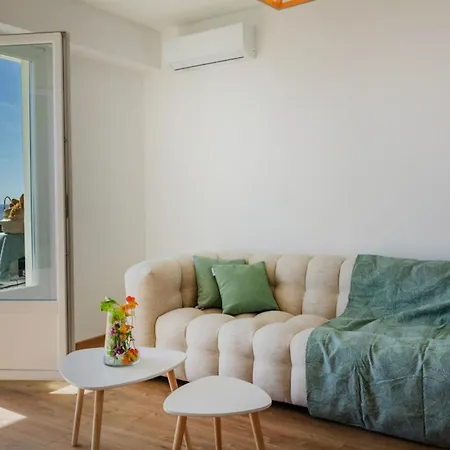 Casa Des Iles * Bastia (Corsica)