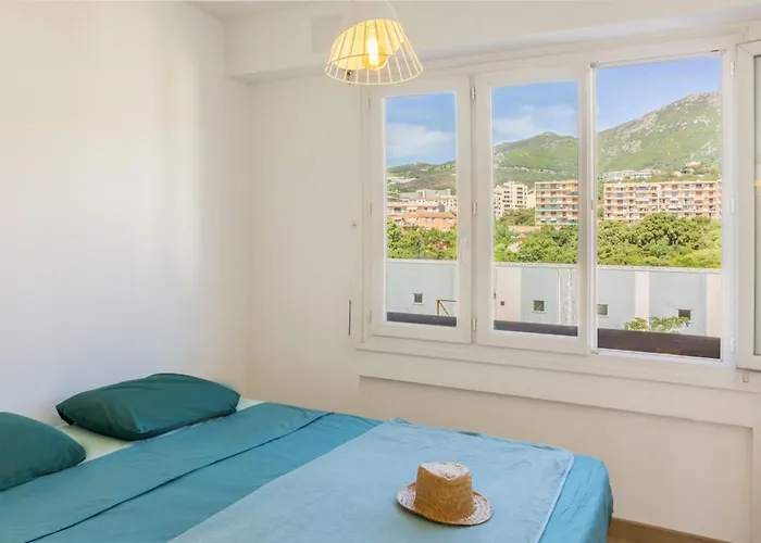 Casa Des Iles * Μπαστιά